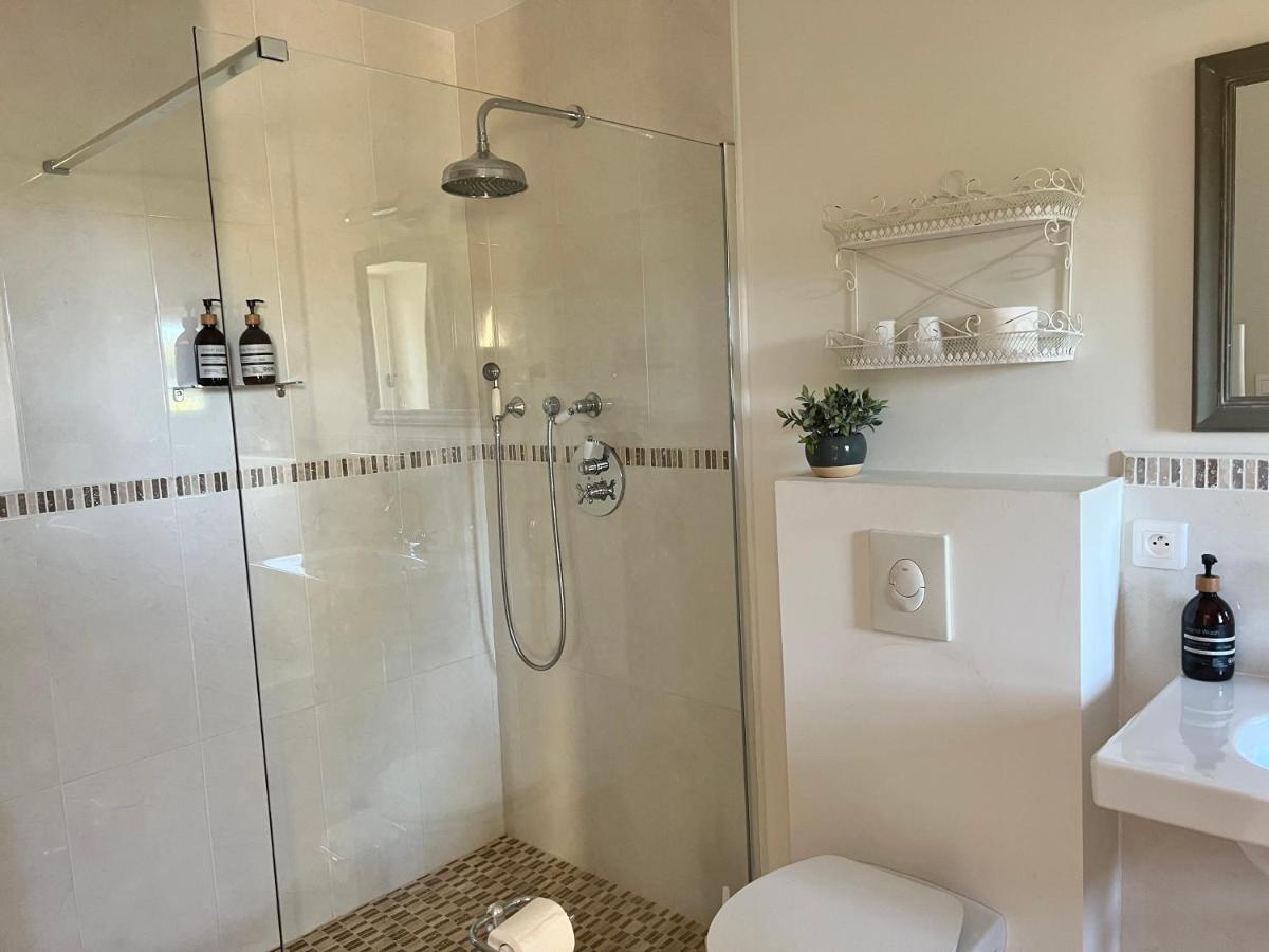 Bed and Breakfast La Girarde Saint-Quentin-de-Caplong Экстерьер фото
